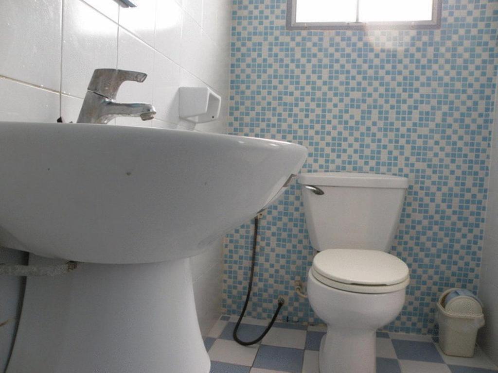 קו פי פי Kinnaree House חדר תמונה